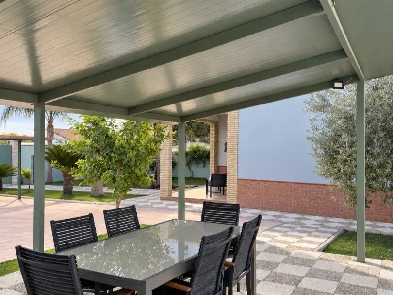 Terraza de Casa o chalet en venta en Arahal, Sevilla