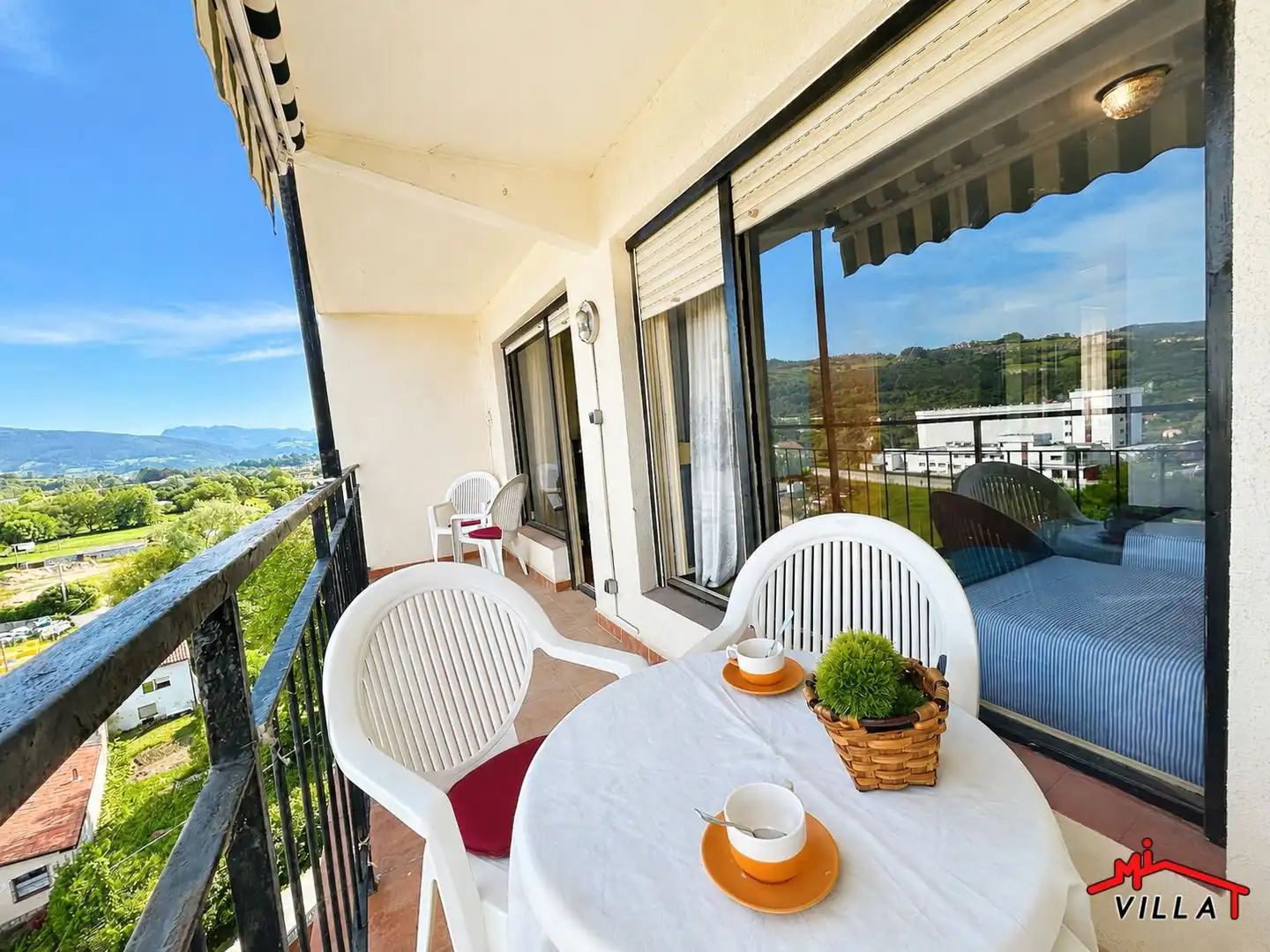 Terraza de Piso en venta en Laredo con Terraza
