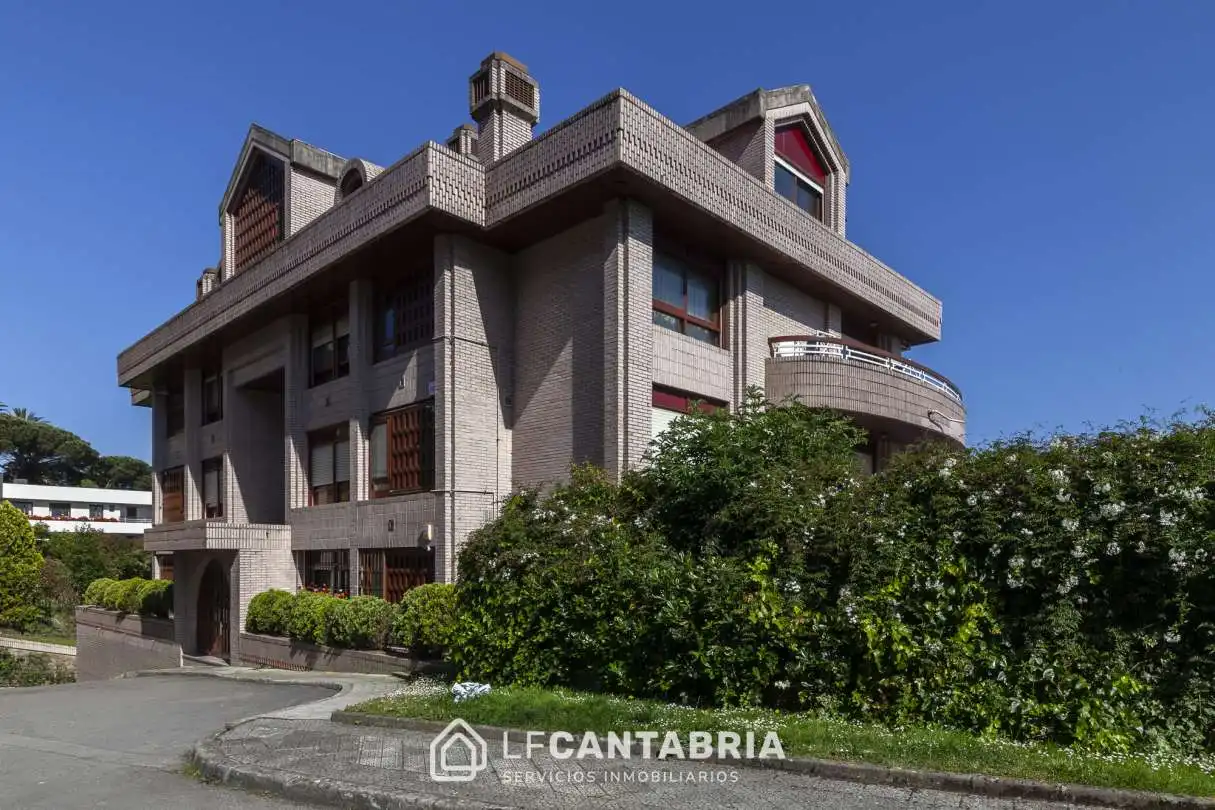Vista exterior de Dúplex en venta en Santander con Calefacción y Terraza