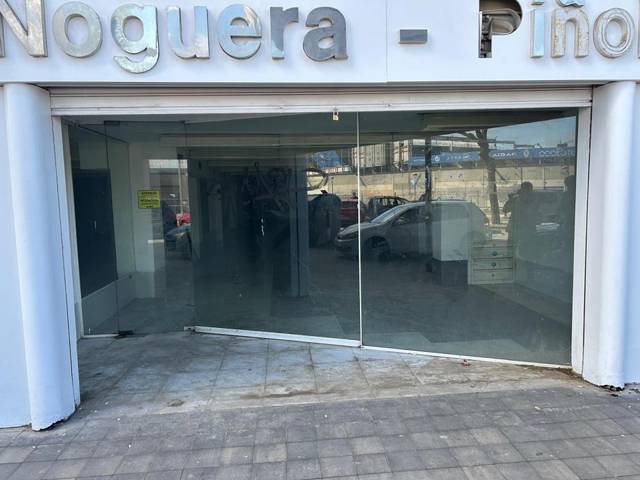 Local comercial en Alquiler en del Doctor Fleming en Joc de la Bola - Camps d'Esports