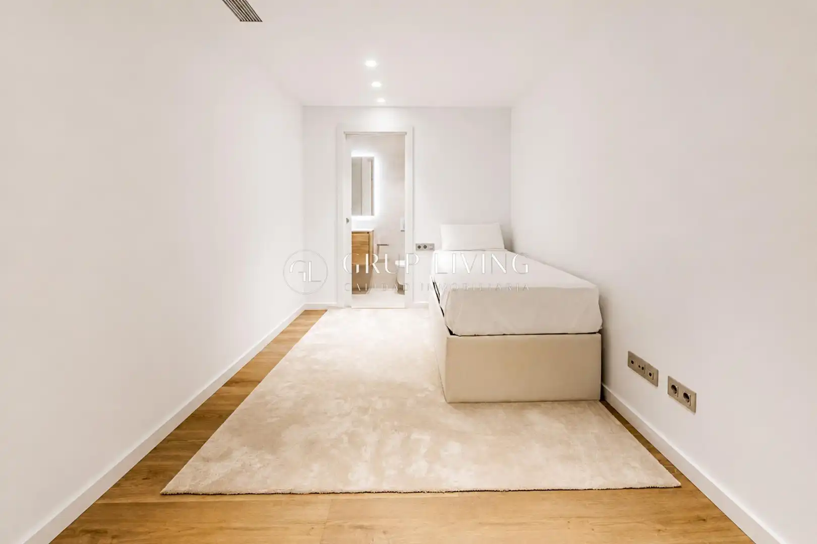 Schlafzimmer von Haus oder Chalet zur Miete in Sitges mit Klimaanlage, Heizung und Privatgarten
