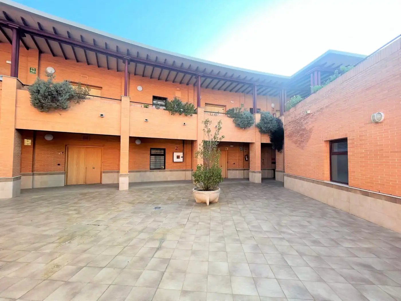 Außenansicht von Büro zur Miete in Sevilla