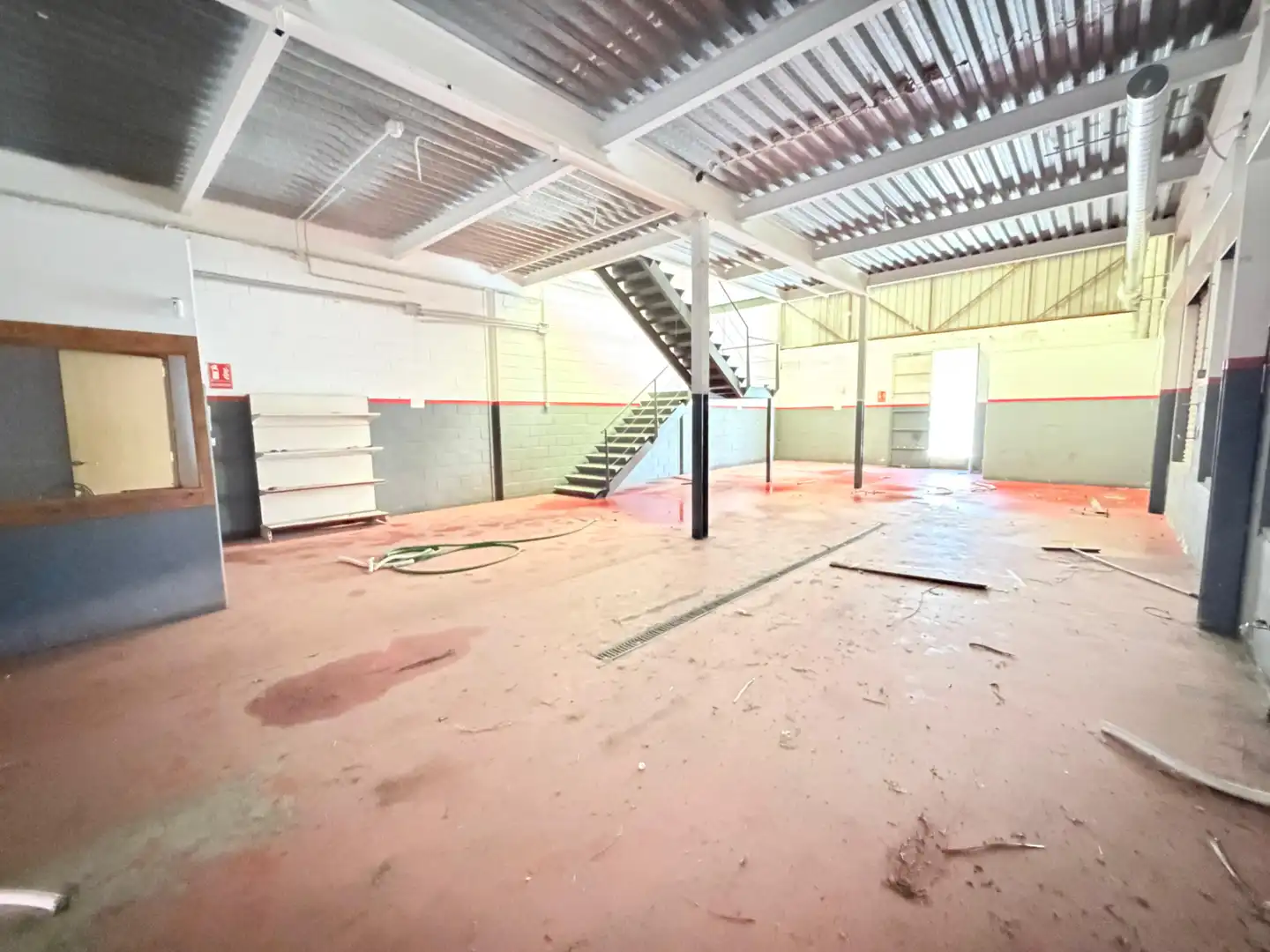 Nave industrial en venta en Bollullos de la Mitación