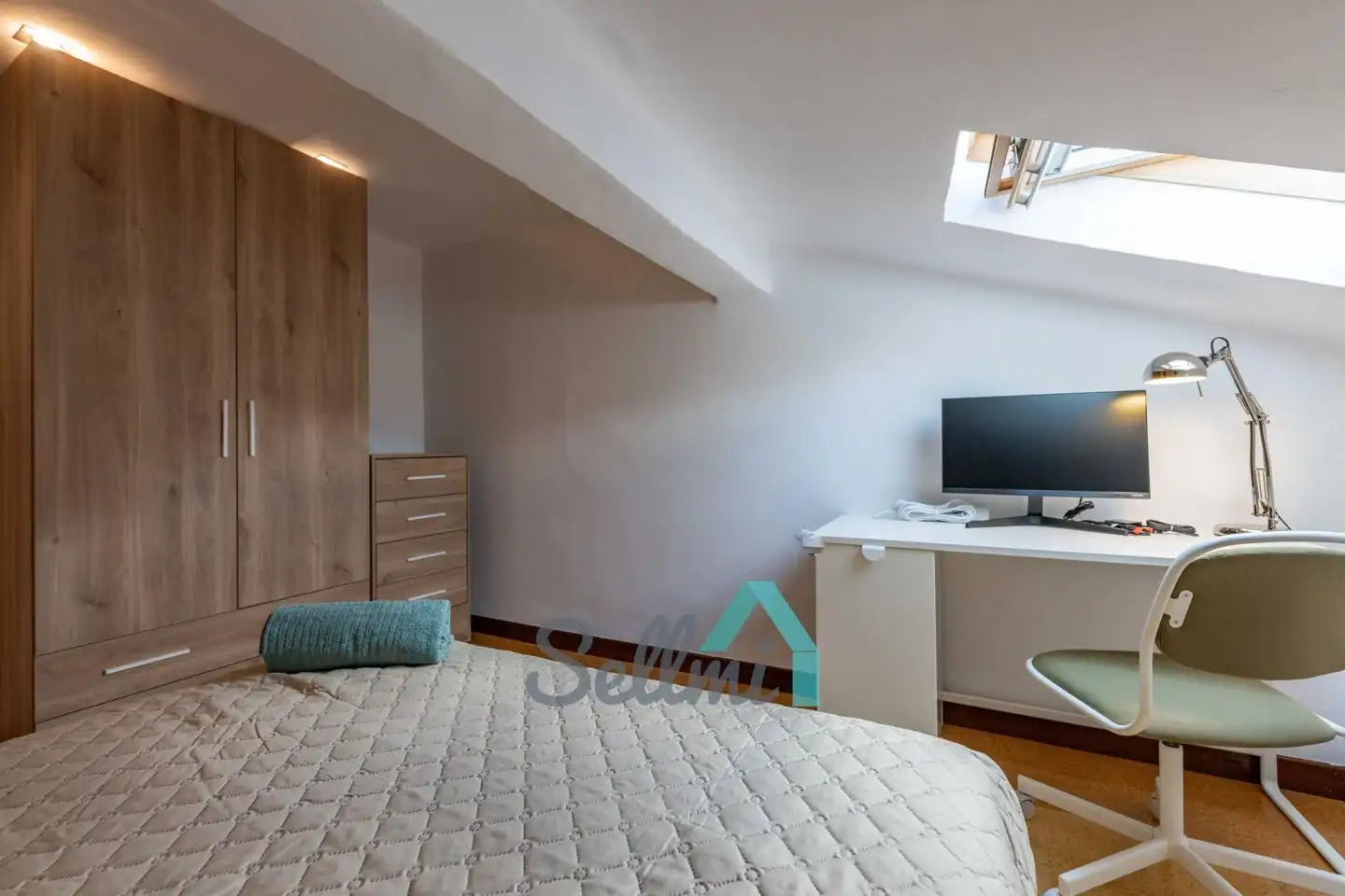 Flat for rent in De Gloria Fuertes, Masip