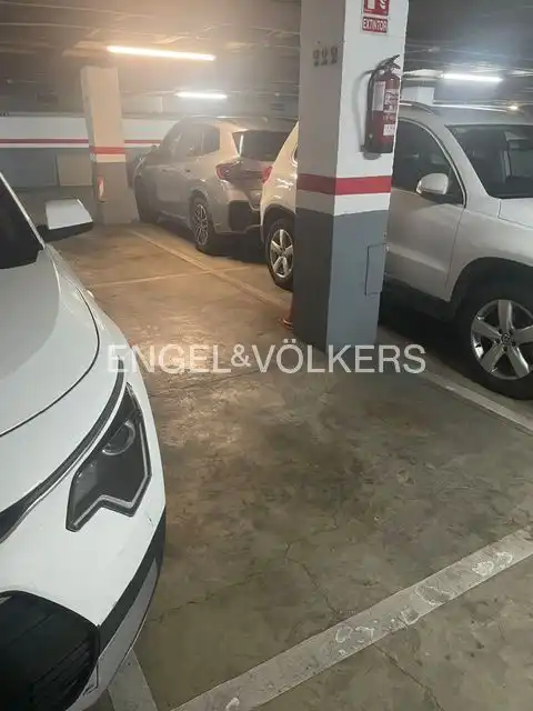Parking of Flat for sale in Barcelona  with Air Conditioner, Heating and Parquet flooring