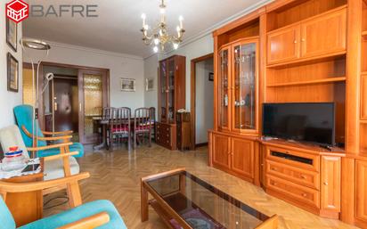 Living room of Flat for sale in  Madrid Capital  with Heating, Terrace and Storage room