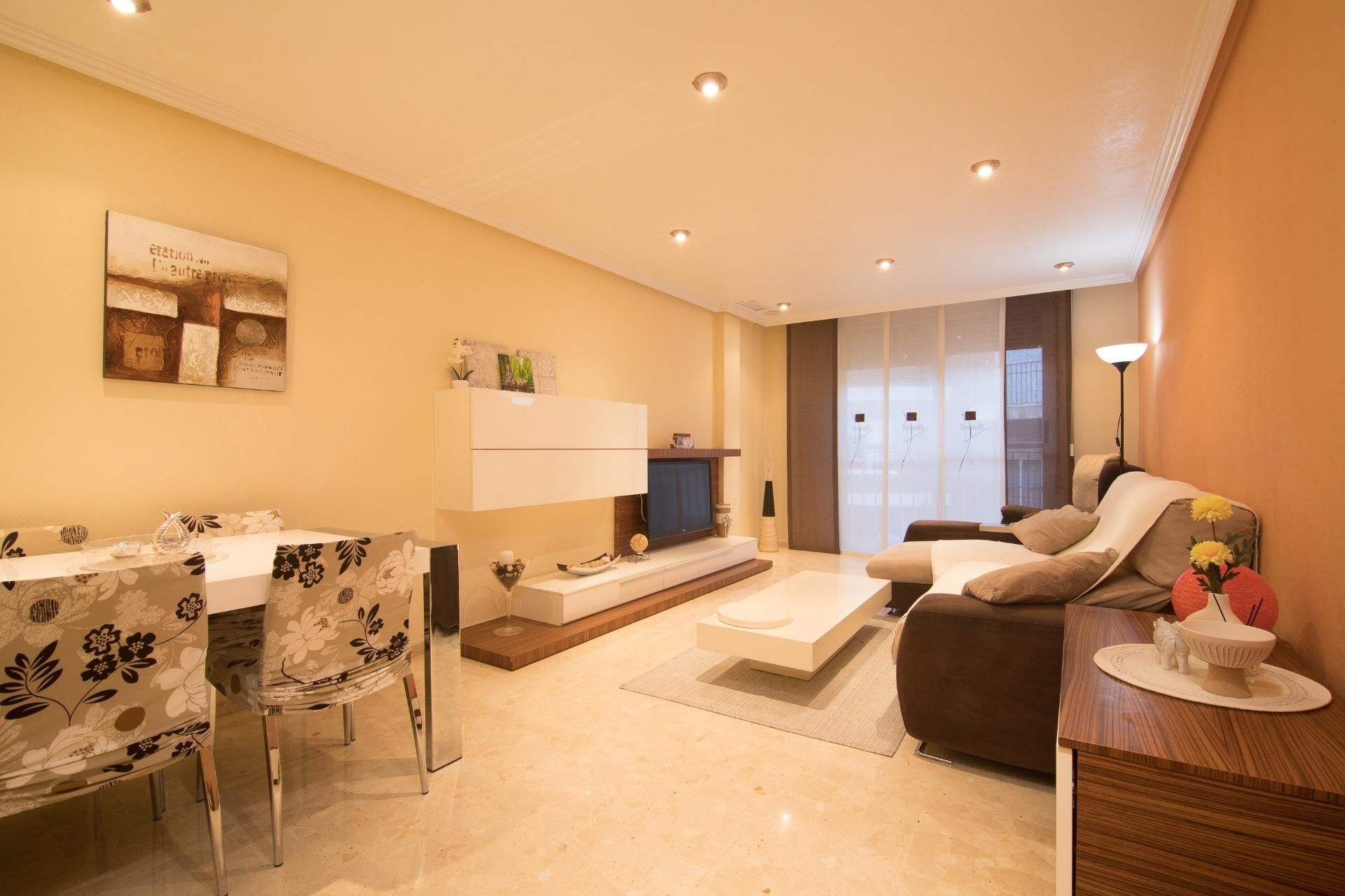 Piso en venta en  PABLO SURRA DE GARAY, 23, Carrús Oeste