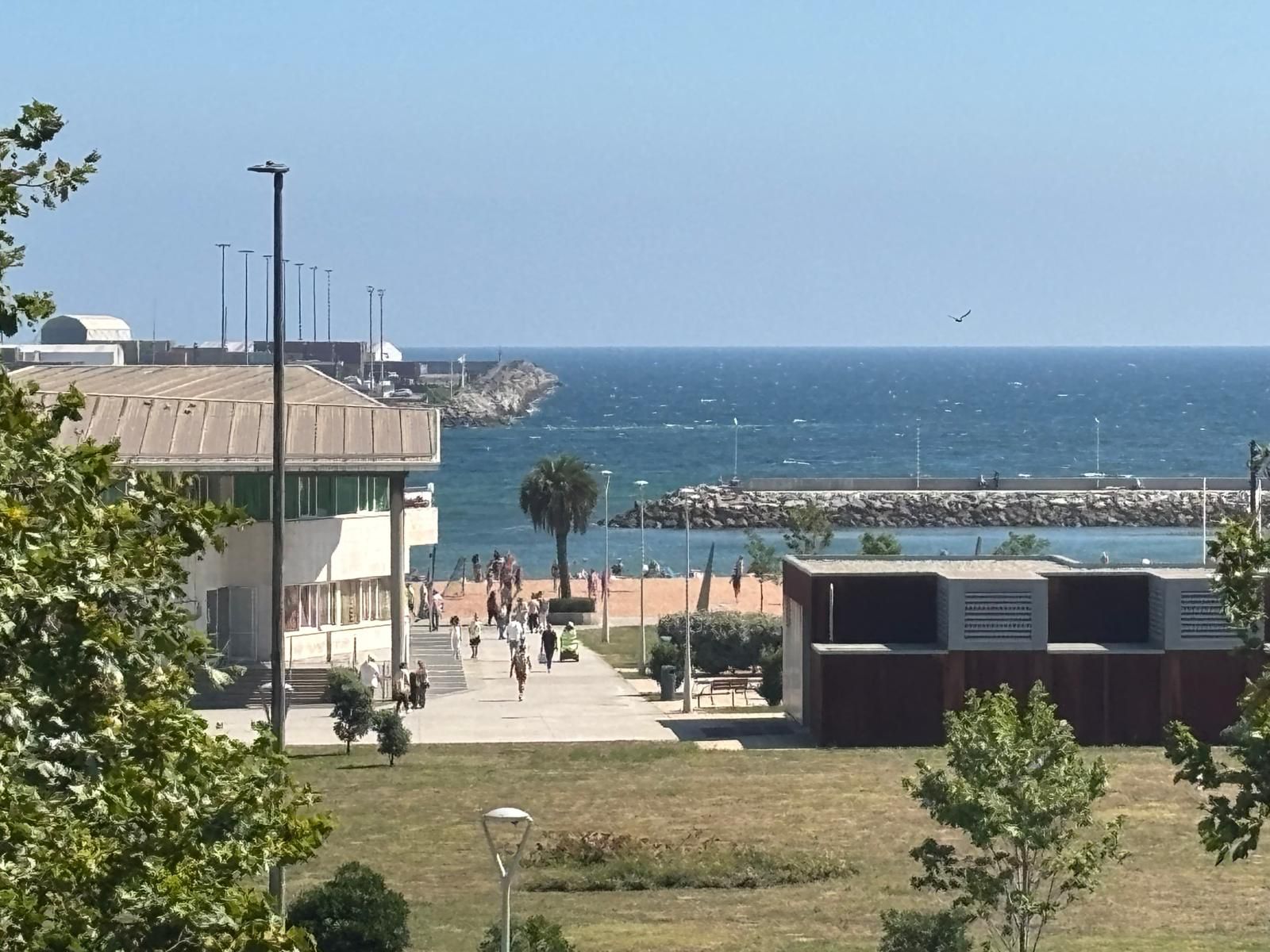 Vista exterior de Pis en venda en Gijón  amb Calefacció, Parquet i Moblat