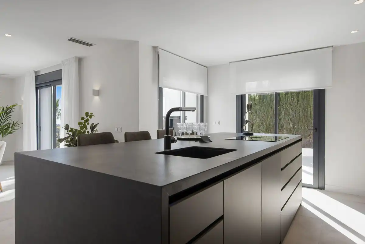 Villa mit Terrasse zum Verkauf in El Paraíso, imagen 31