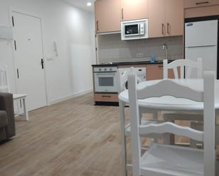 Cuina de Apartament de lloguer en  Córdoba Capital amb Aire condicionat