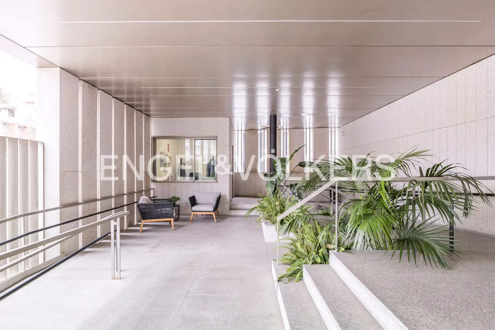 Apartament en venda en Madrid amb Calefacció, Jardí privat i Traster