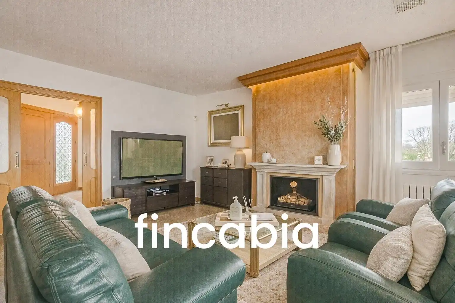 Sala d'estar de Casa o xalet en venda en Santa Coloma de Farners amb Aire condicionat, Calefacció i Jardí privat