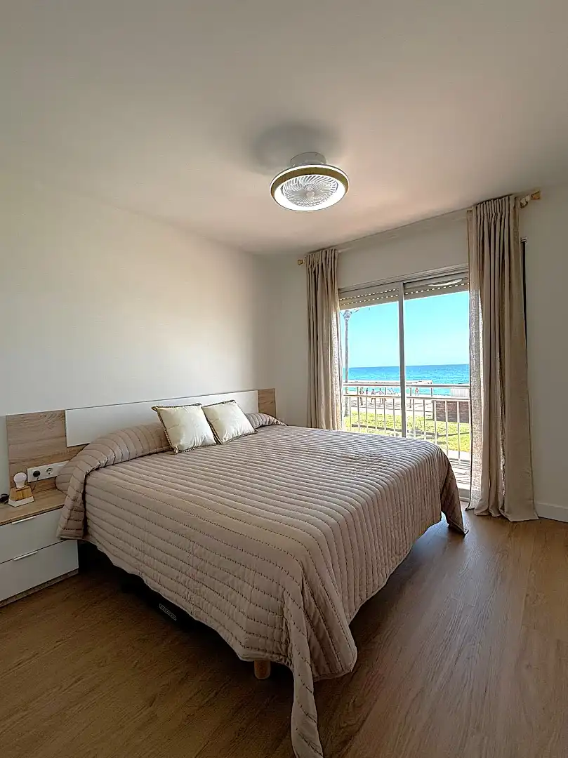 Schlafzimmer von Wohnungen zur Miete in Calonge i Sant Antoni mit Klimaanlage, Parkett und Terrasse