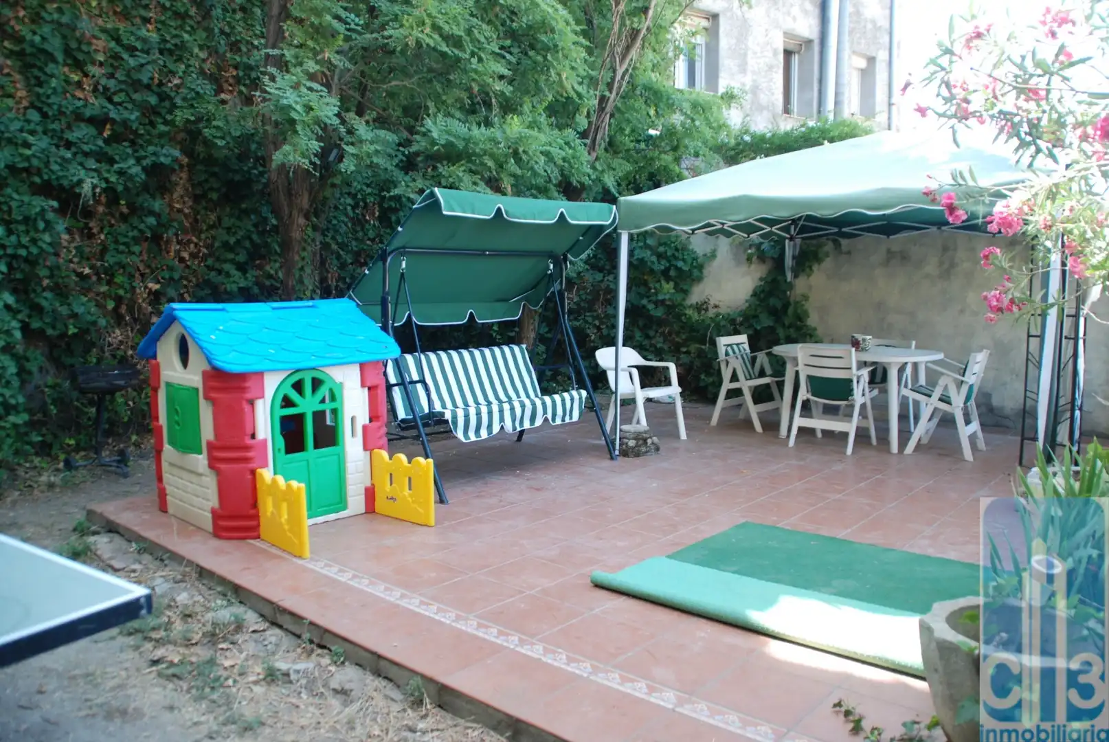Jardín de Piso en venta en Fonz con Calefacción, Terraza y Balcón