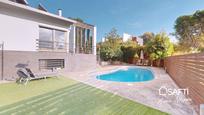 Swimming pool of House or chalet for sale in Girona Capital  with Air Conditioner, Swimming Pool and Balcony