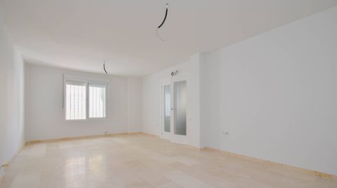 Foto 5 de Casa adosada en venta en Atarfe, Granada