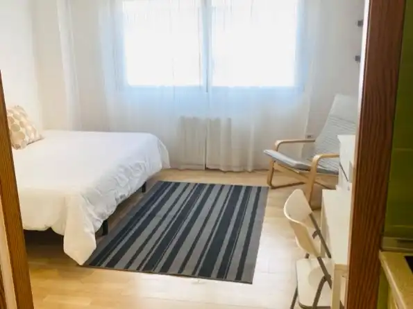 Habitación de Estudio de alquiler en Madrid