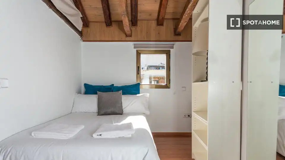 Room in Sol