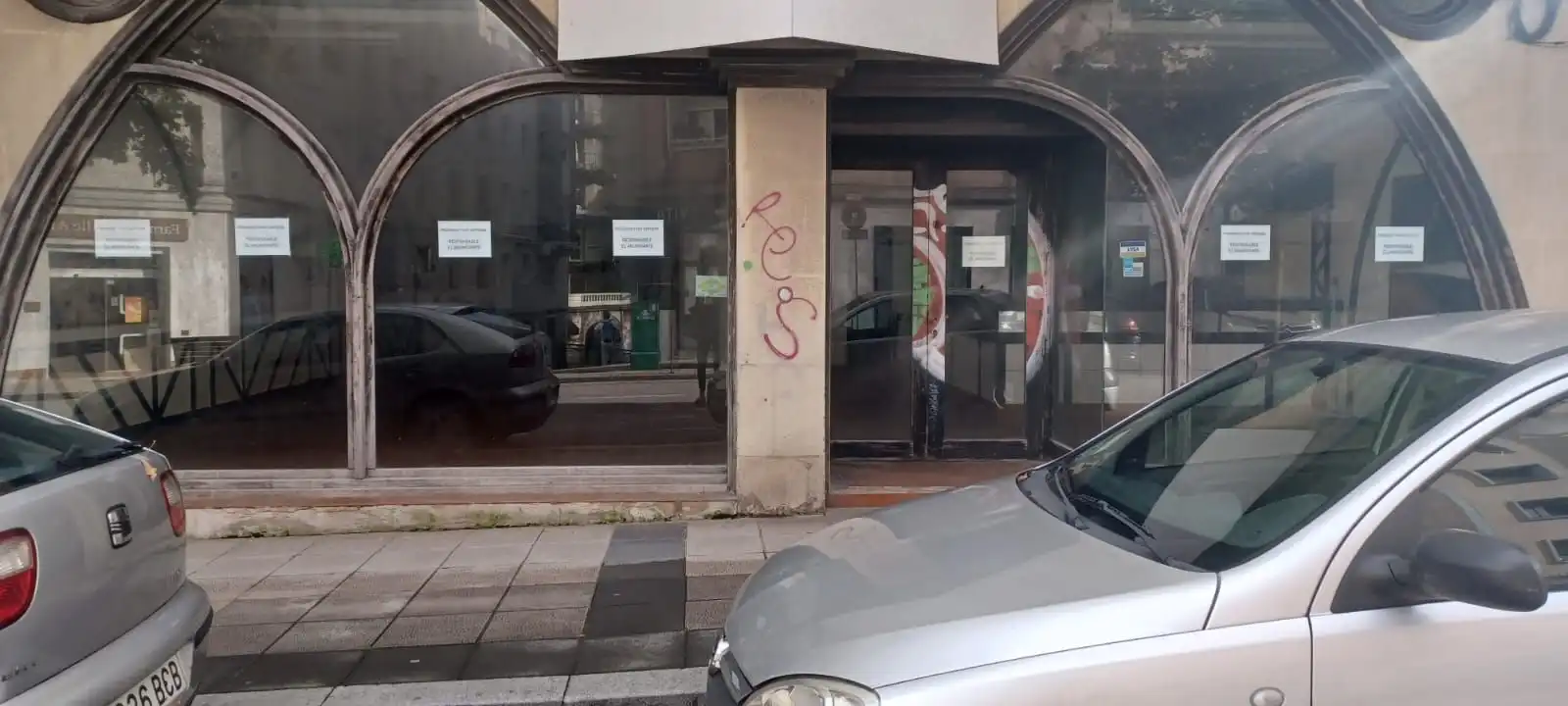 Business premises for sale in Cuatro Caminos