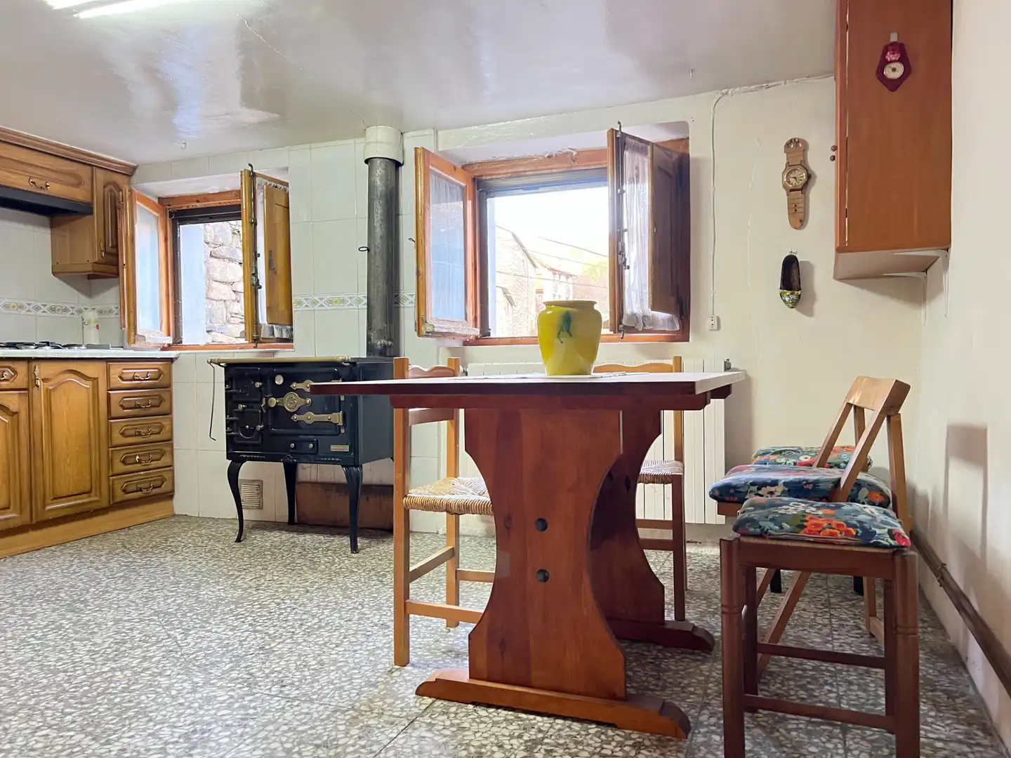Esszimmer von Country house zum Verkauf in Borau