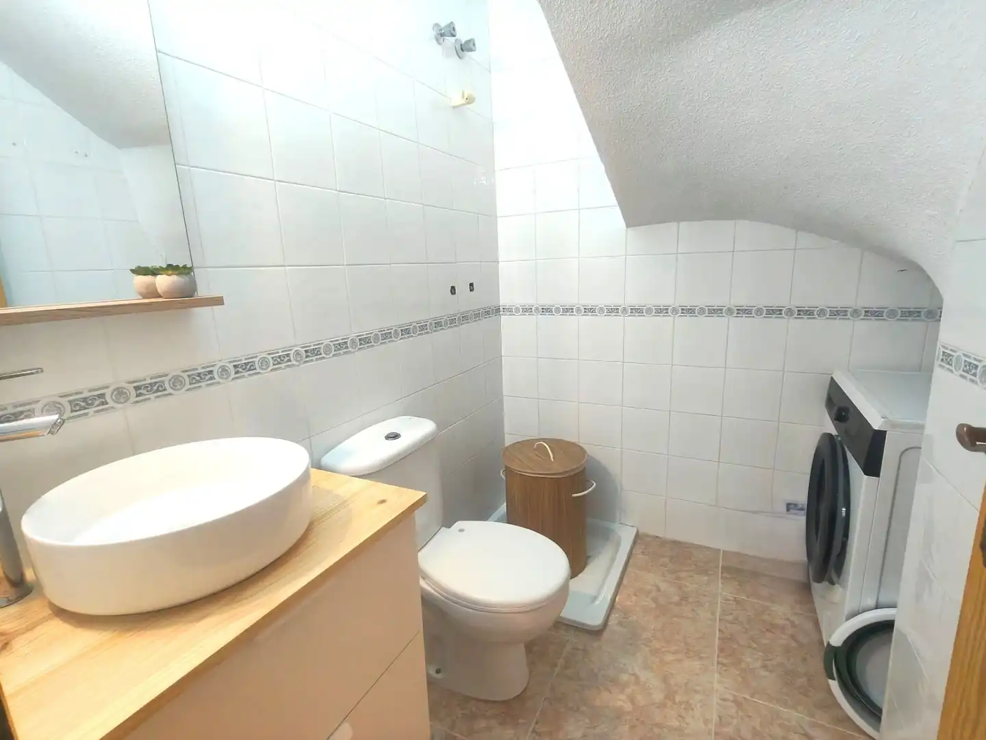Badezimmer von Maisonette zum Verkauf in Santa Pola mit Klimaanlage, Heizung und Privatgarten