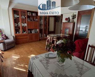 Sala d'estar de Pis en venda en  Jaén Capital