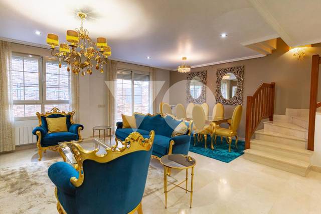 Casa adosada en Venta en Viñas Viejas