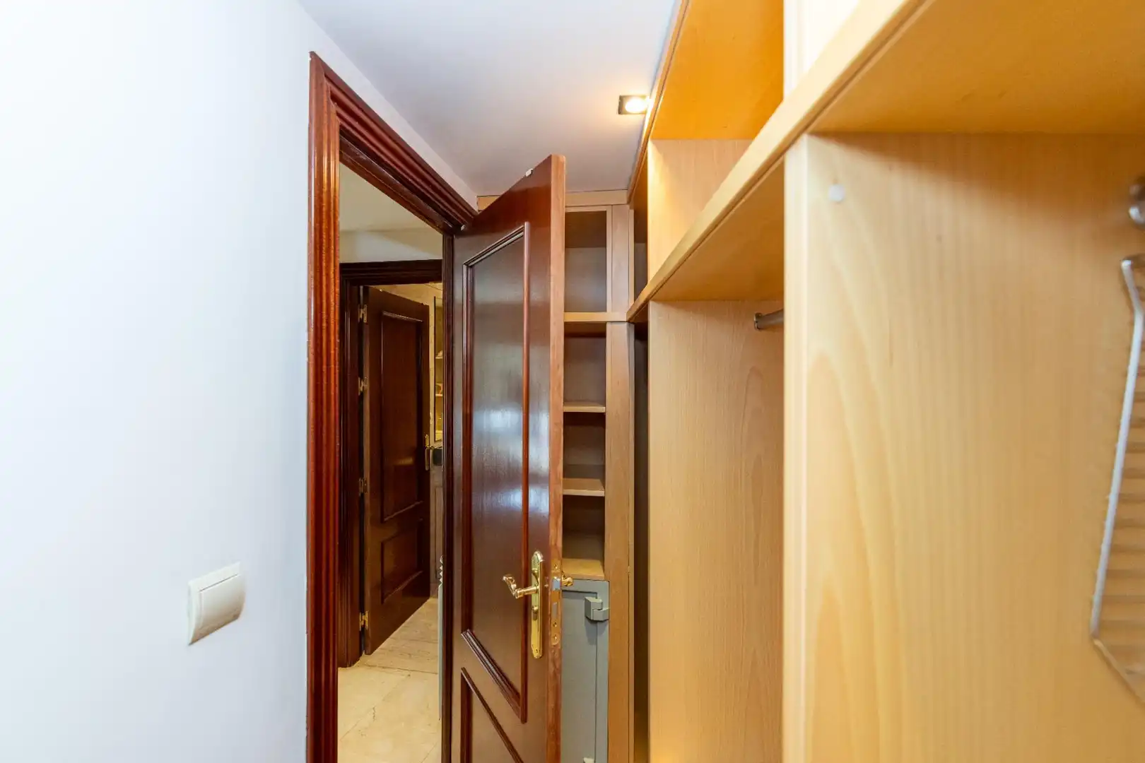 Flat for rent in Granada  with Air Conditioner, Furnished and Balcony