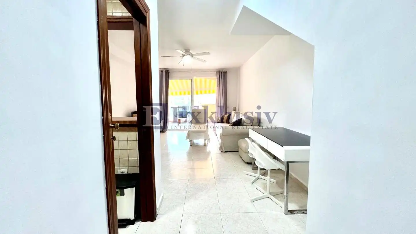 Exterior view of Ground floor for sale in Arona  with Air Conditioner, Terrace and Storage room