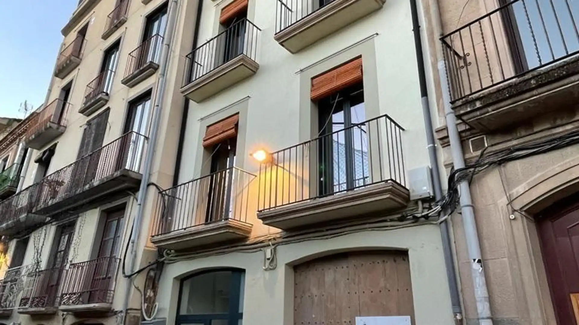 Vista exterior de Edificio en venta en Reus