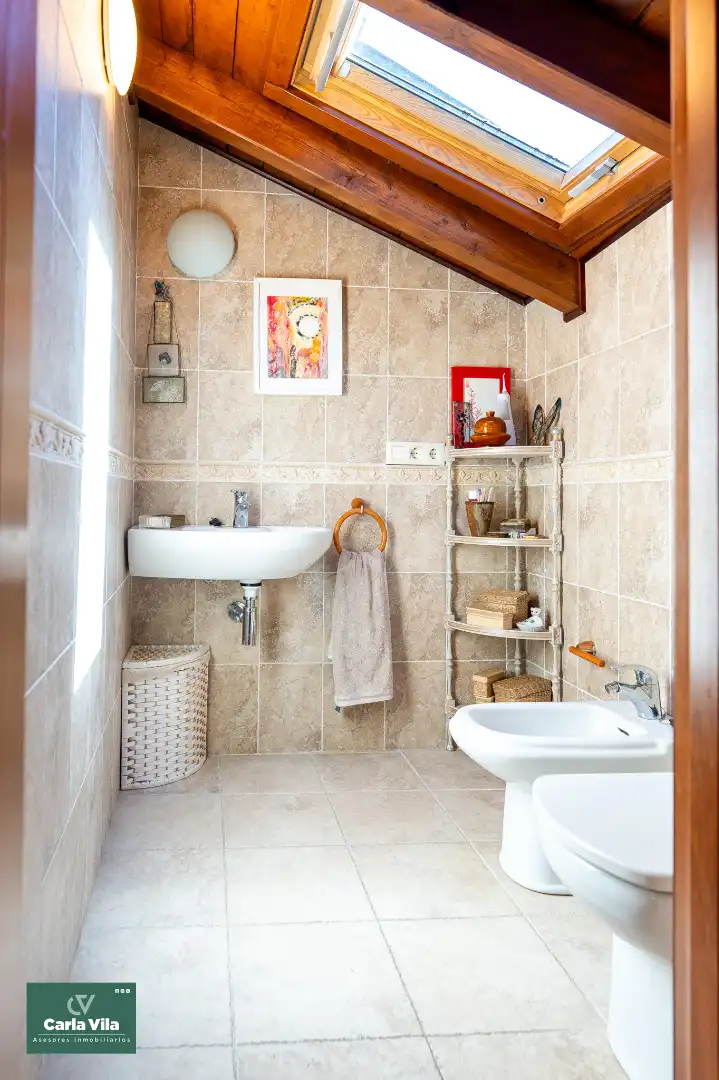 Bathroom of Country homes for sale in Guitiriz  with Heating, Private garden and Parquet flooring