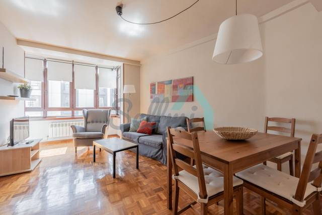 Piso en Alquiler en Fermín Canella en Auditorio - Seminario - Parque de Invierno