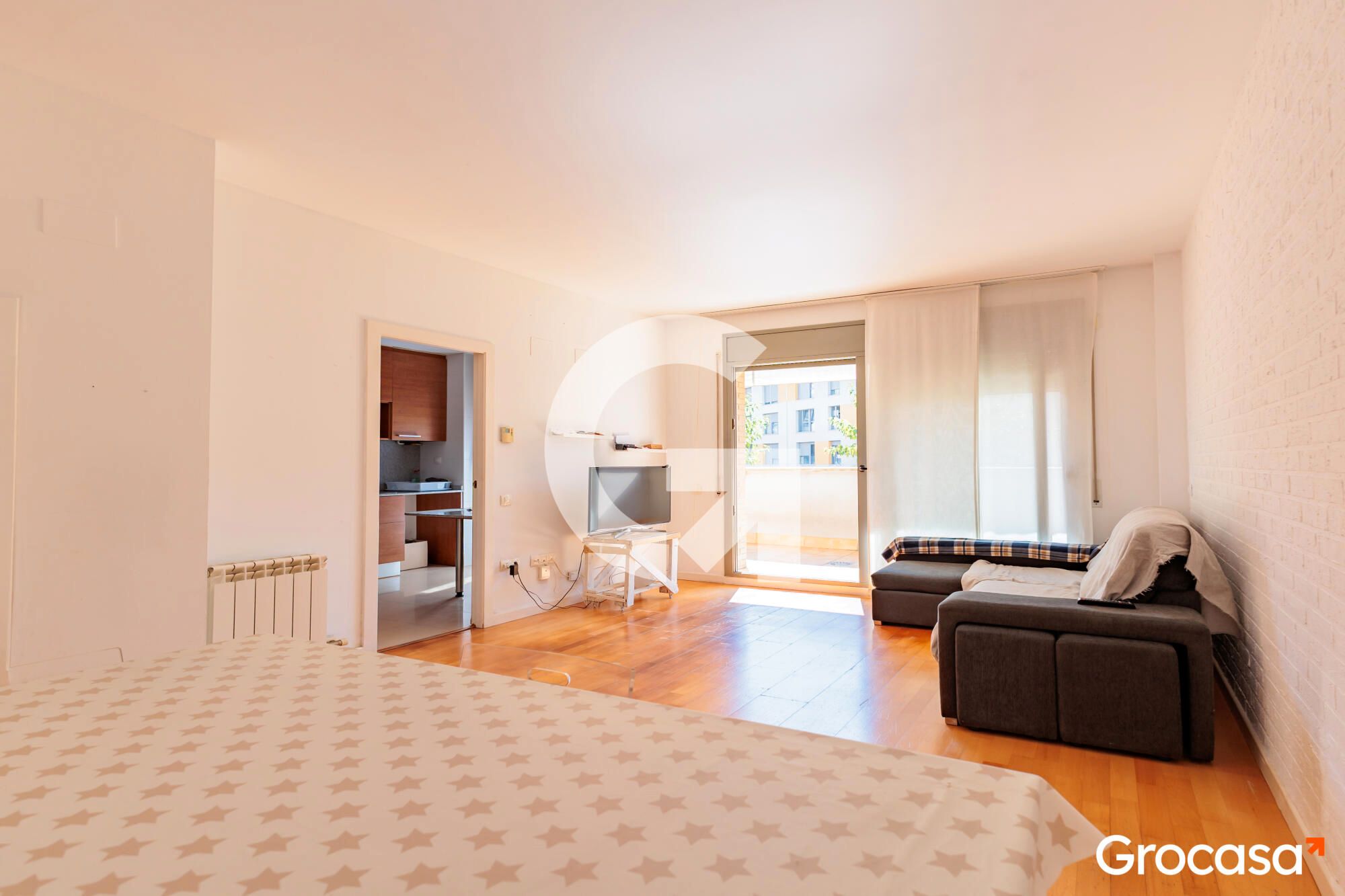 Habitación de Planta baja en venta en Terrassa con Calefacción, Terraza y Piscina