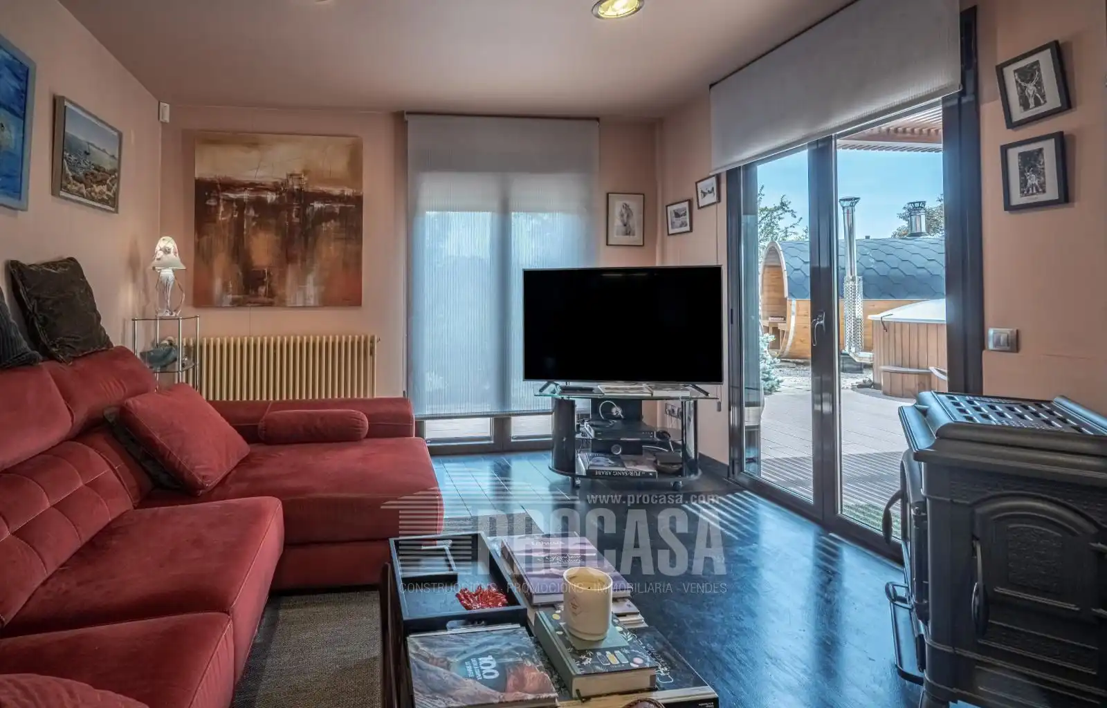 Living room of Houses for sale in Masarac i Vilarnadal  with Air Conditioner, Storage room and Swimming Pool