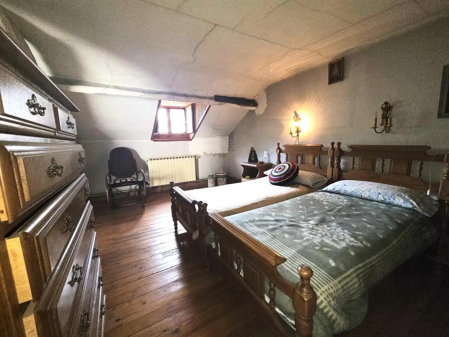 Habitación de Ático en venta en Teverga con Amueblado y Balcón