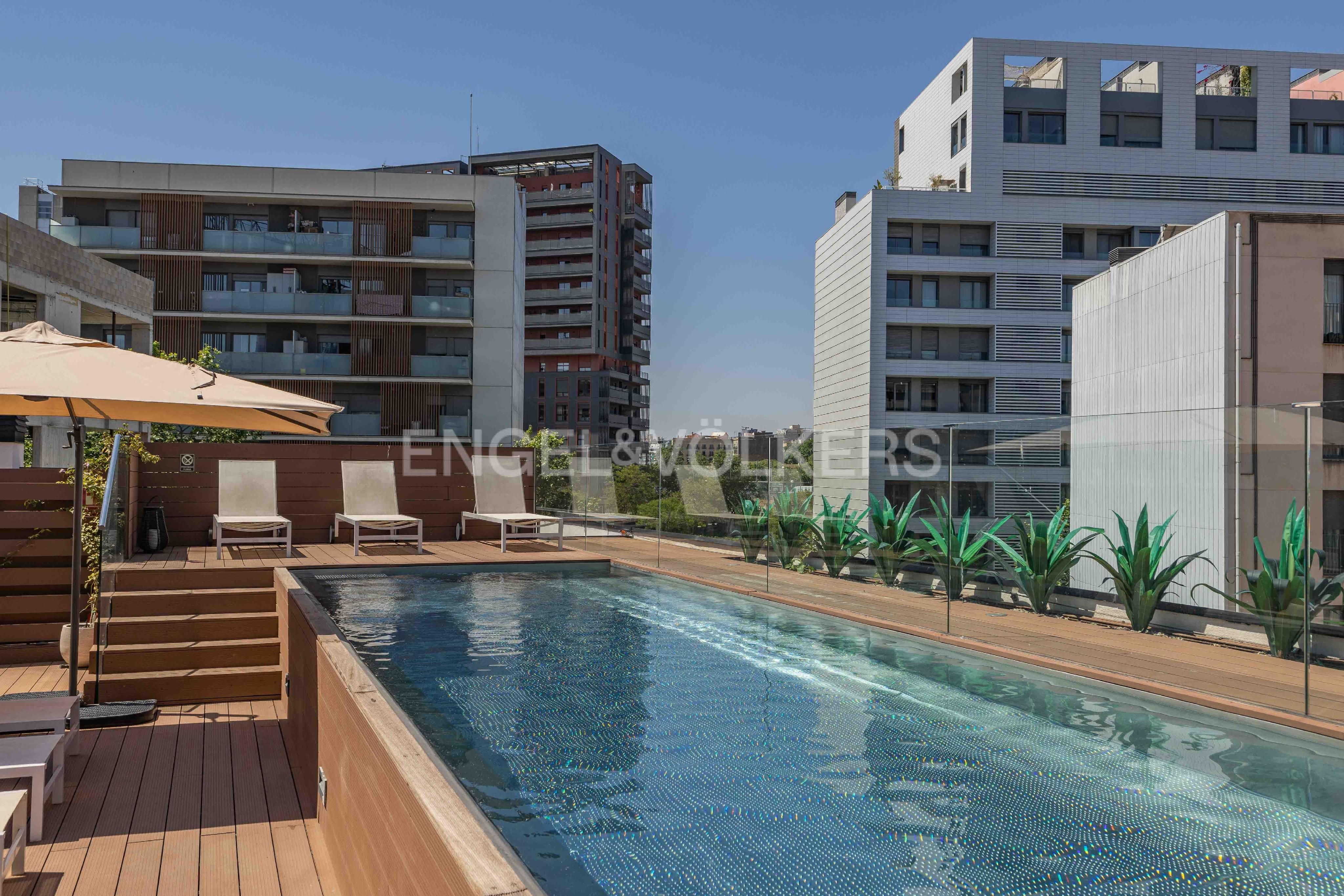 Swimming pool of Loft for sale in  Barcelona Capital  with Heating, Private garden and Storage room