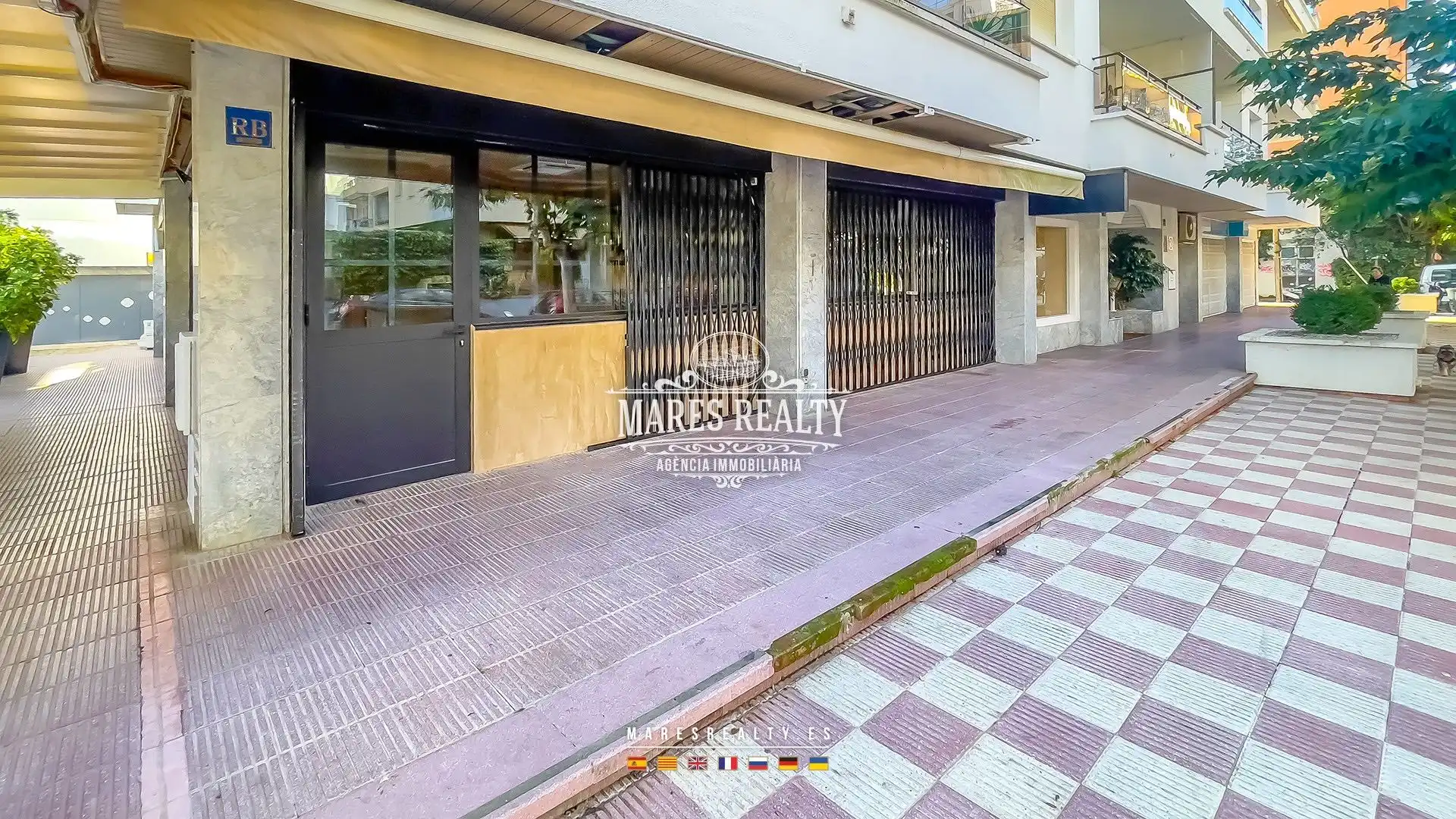 Vista exterior de Local en venta en Lloret de Mar con Aire acondicionado