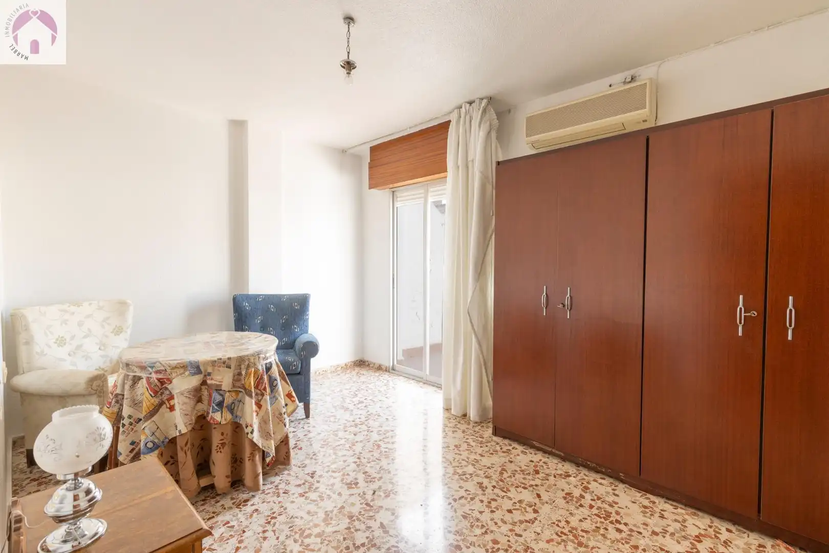 Habitación de Casa adosada en venta en Maracena con Aire acondicionado, Calefacción y Terraza