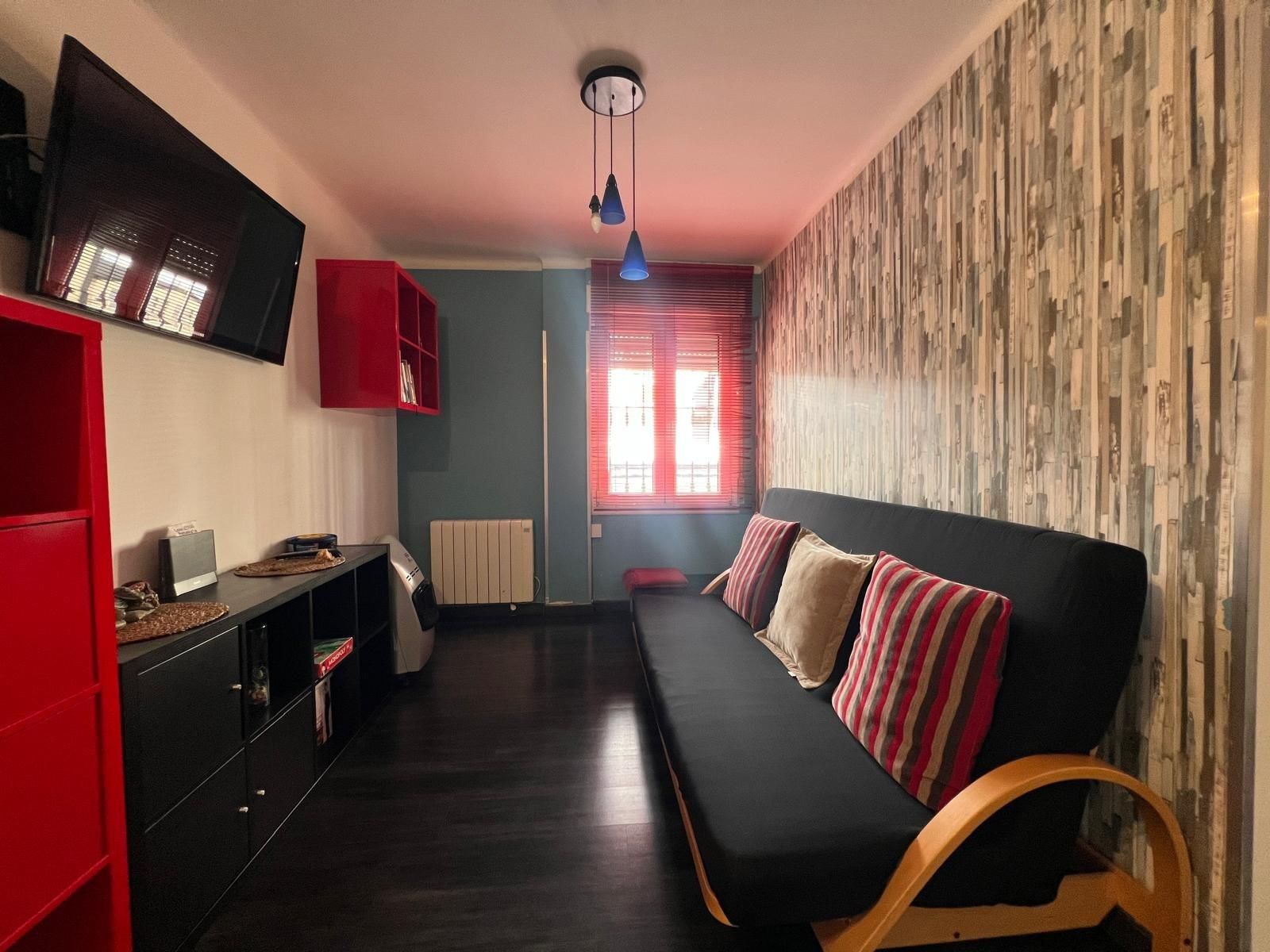 Bedroom of Flat to rent in Bilbao   with Heating