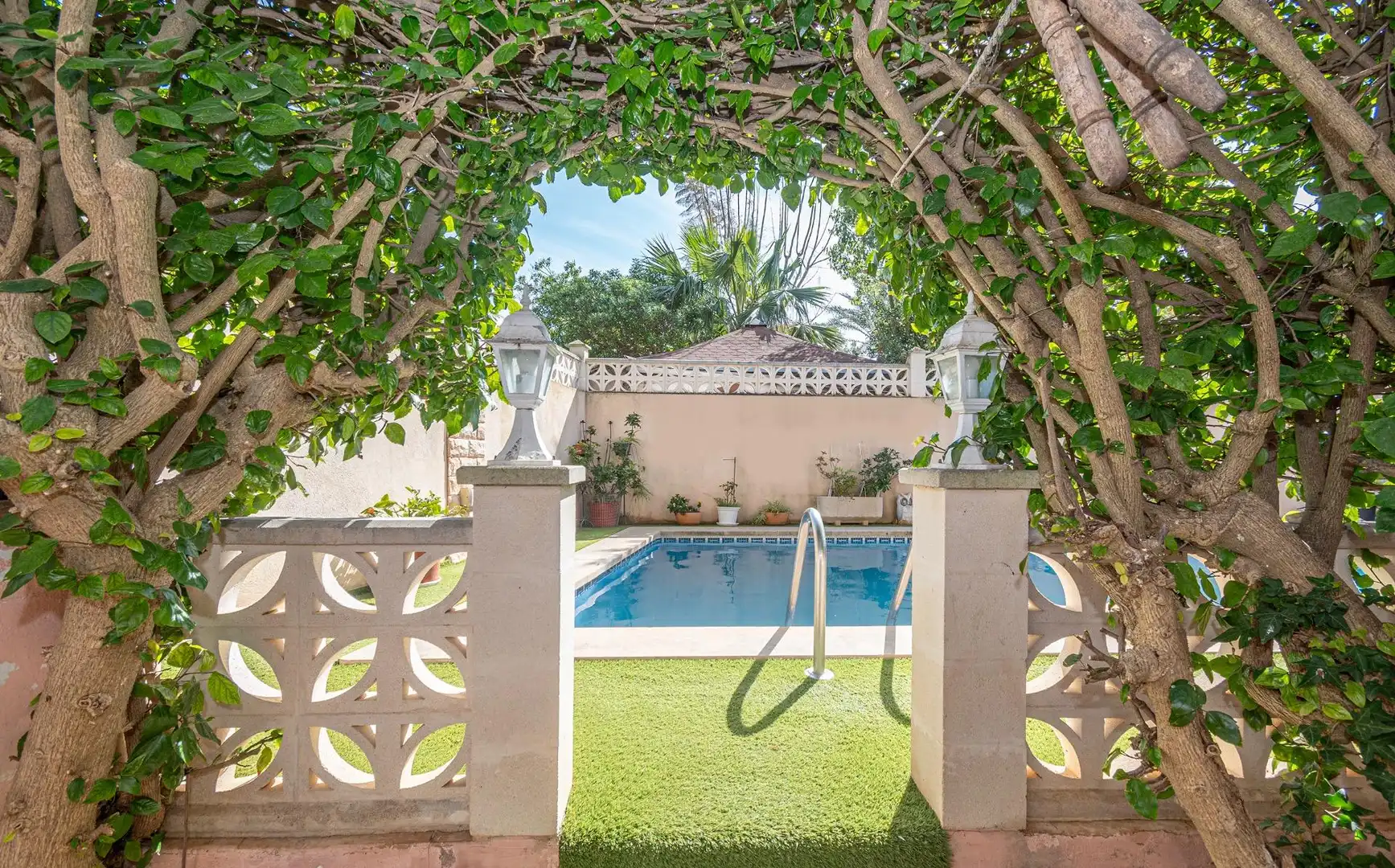 Garden of Houses for sale in Calvià  with Air Conditioner, Heating and Private garden