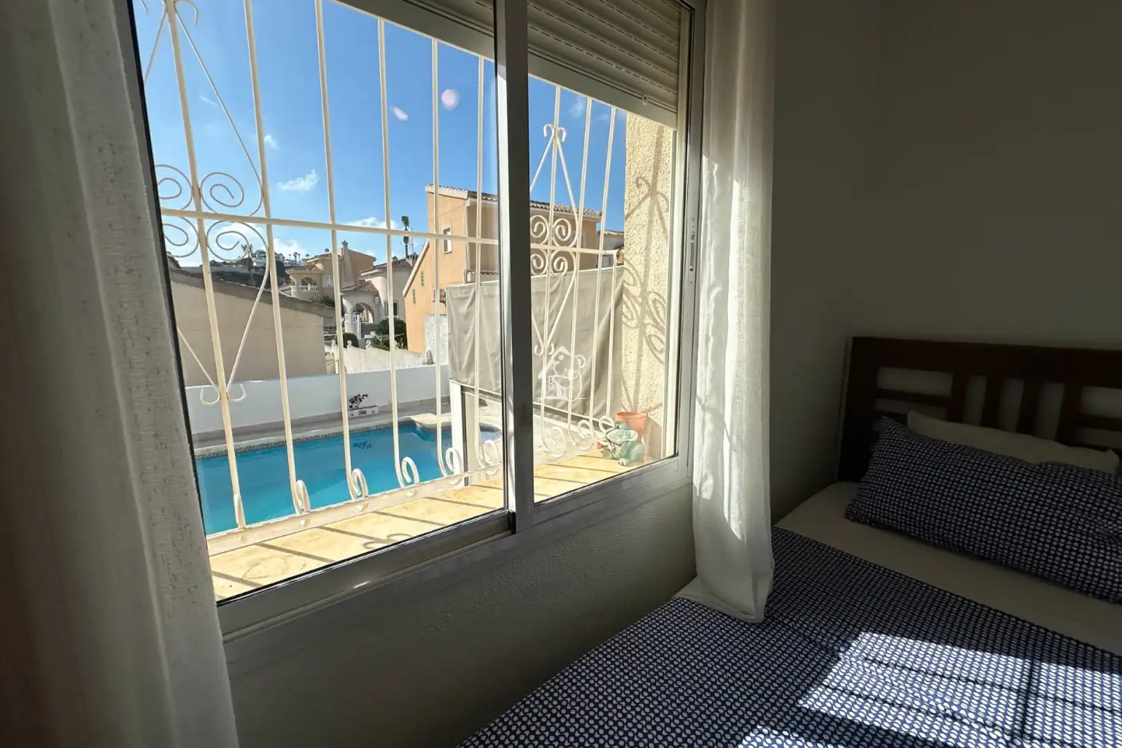Dormitori de Casa o xalet de lloguer en Rojales amb Aire condicionat, Jardí privat i Terrassa