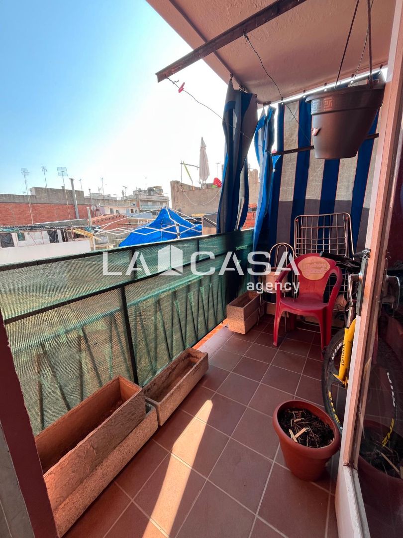 Terrassa de Edifici en venda en Canovelles
