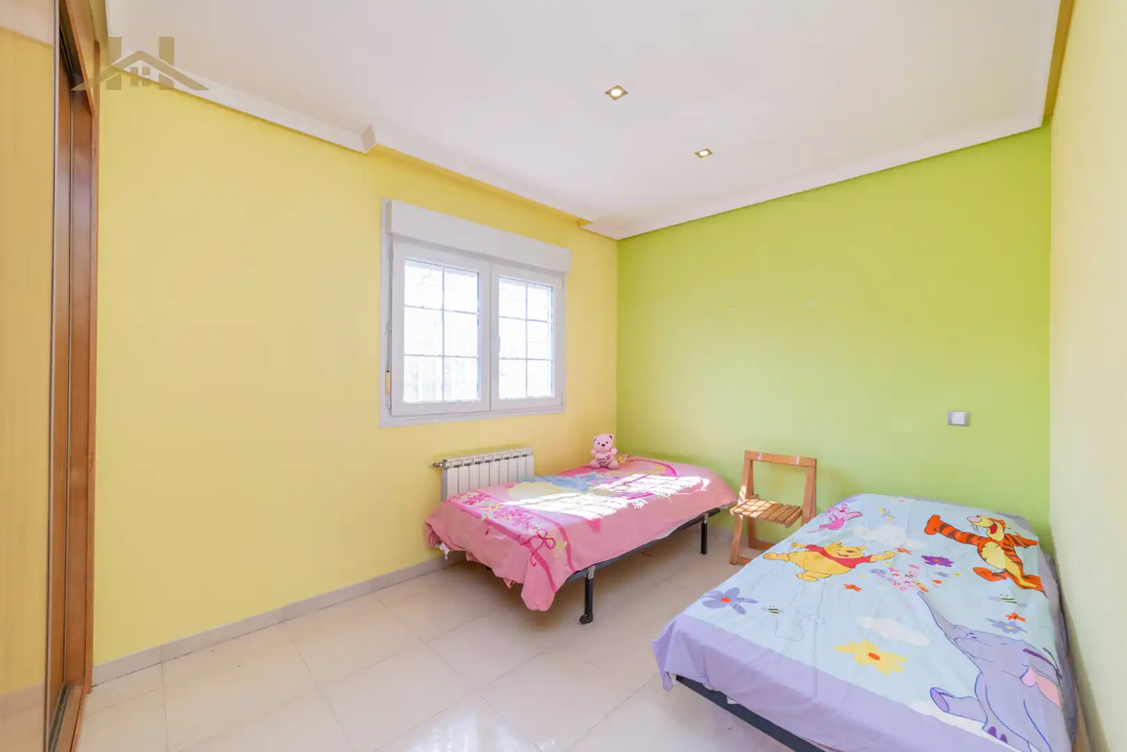 Habitación de Casa adosada en venta en Seseña con Calefacción, Jardín privado y Terraza