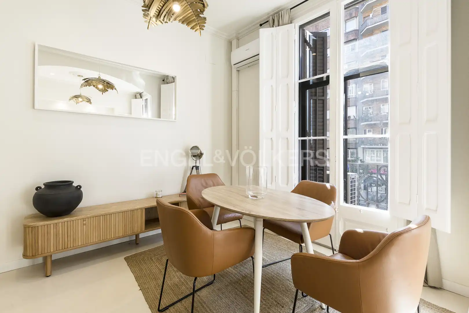 Comedor de Piso en venta en Barcelona con Aire acondicionado, Calefacción y Balcón