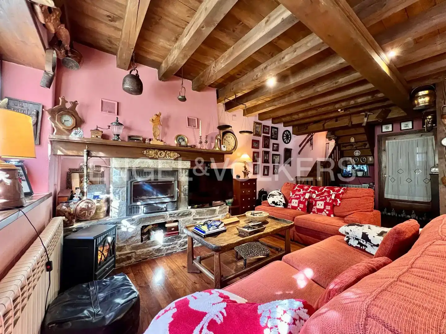 Sala d'estar de Casa adosada en venda en Vielha e Mijaran amb Calefacció, Jardí privat i Terrassa