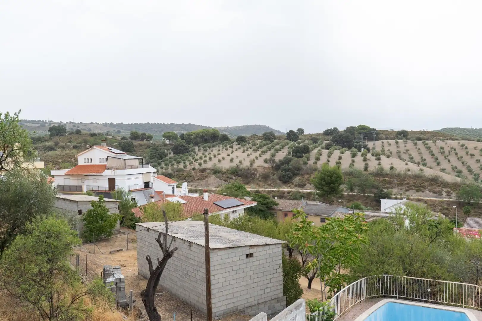 Houses for sale in Camino DE LA BARRERA (FAR), 58, Fargue