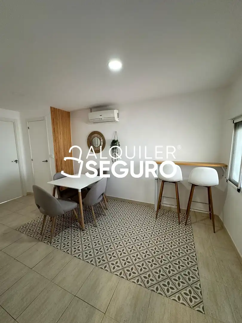 Piso de alquiler en Madrid con Aire acondicionado, Calefacción y Amueblado