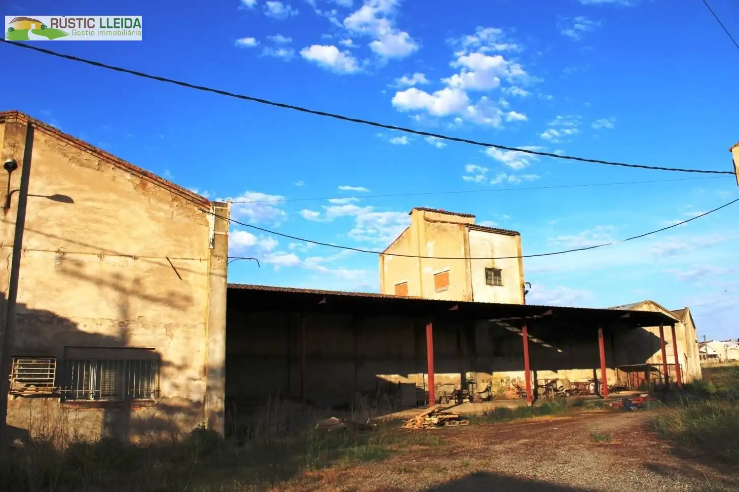Exterior view of Industrial buildings for sale in Mollerussa