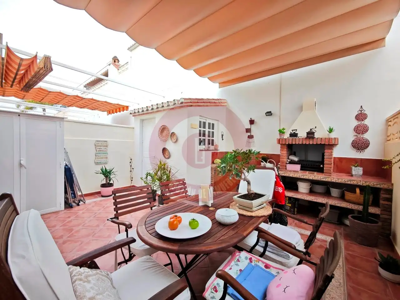 Terrassa de Casa adosada en venda en Vélez-Málaga amb Aire condicionat, Terrassa i Moblat