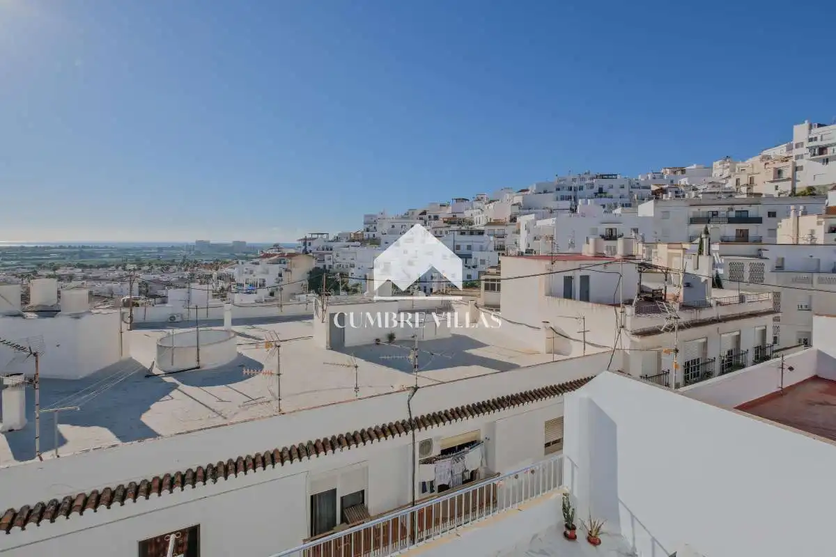 Vista exterior de Àtic en venda en Salobreña amb Terrassa